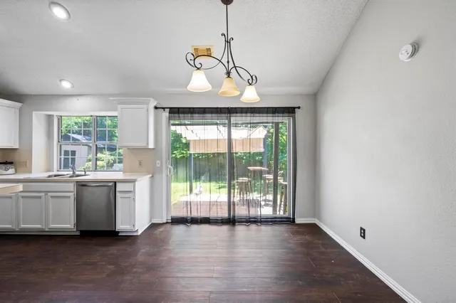 $300,000 | 8018 Blackfin Drive, Rowlett, TX 75089