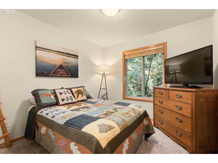 24877 East Section Line Road Rhododendron, OR 97049 - Photo 16 of 28 Bedroom