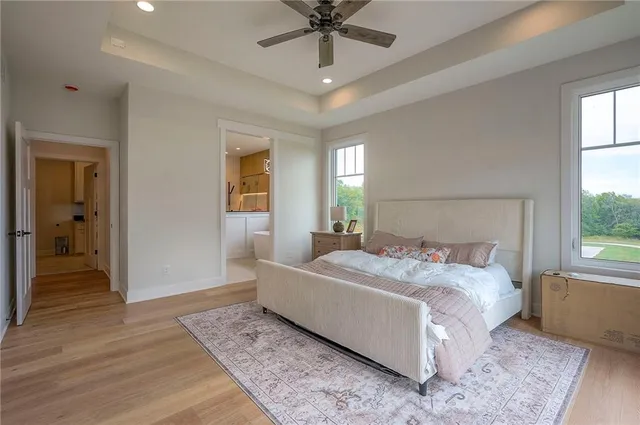 $1,085,000 | 595 South Shore Drive, Lake Winnebago, MO 64034