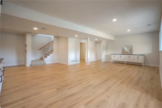 $1,085,000 | 595 South Shore Drive, Lake Winnebago, MO 64034