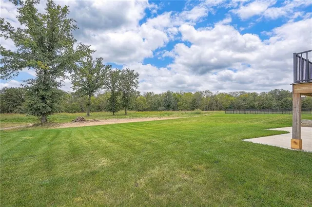 $1,085,000 | 595 South Shore Drive, Lake Winnebago, MO 64034