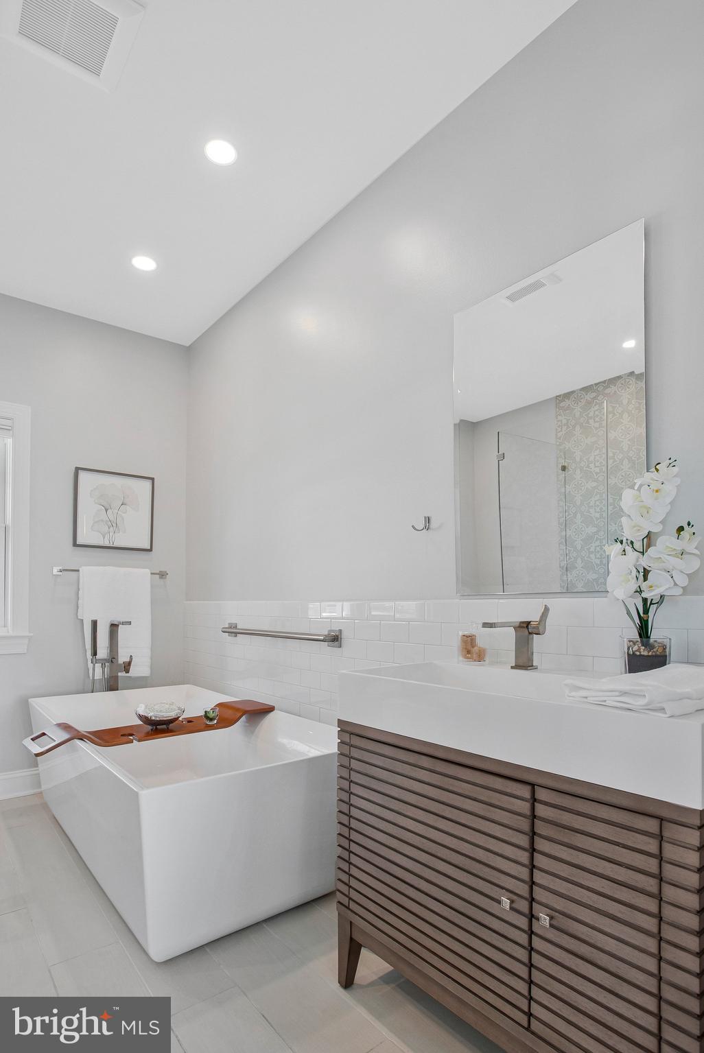 6146 Drum Point Road Deale, MD 20751 - Photo 24 of 75 Primary Bathroom #1