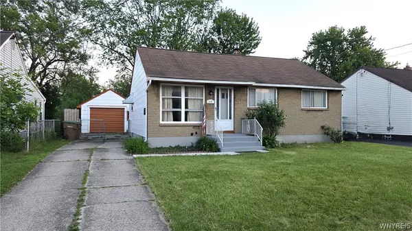 $1,800 | 419 Cherokee Drive, Cheektowaga, NY 14225