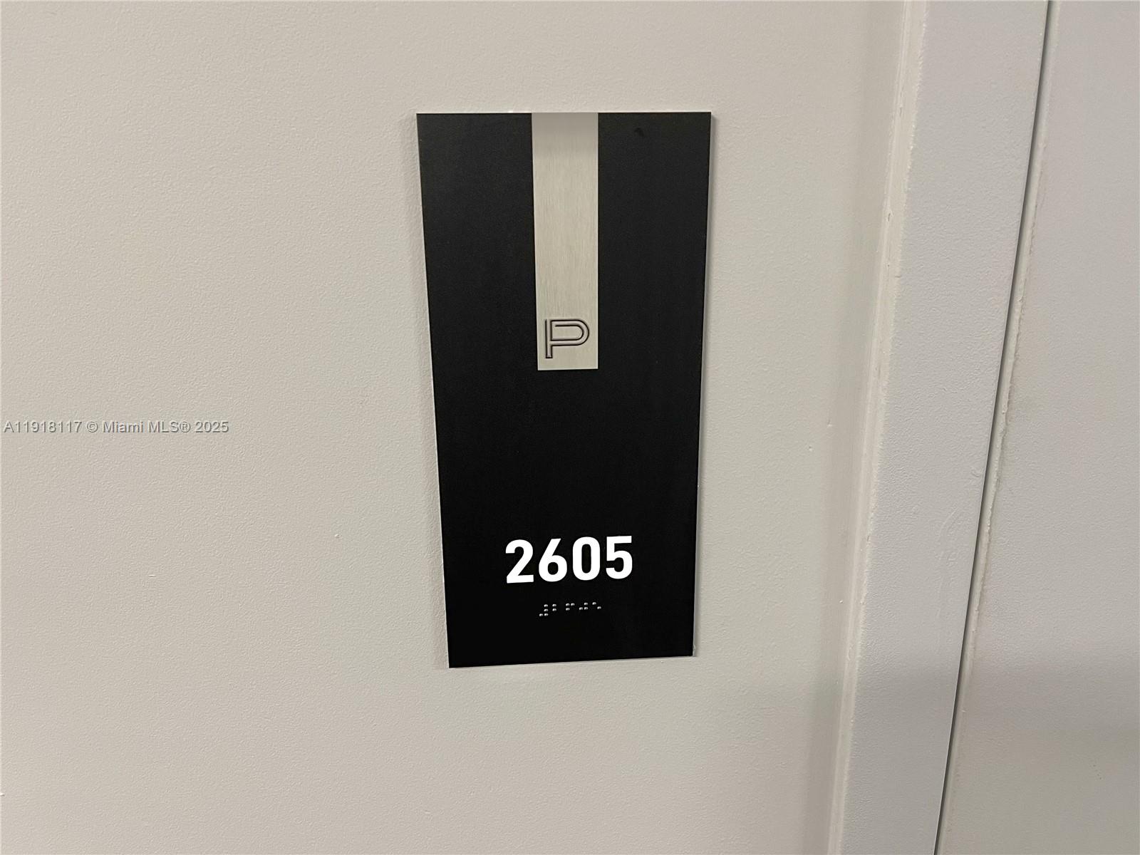 851 Northeast 1st Avenue, Unit 2605 Miami, FL 33132 - Photo 49 of 49 a view of an entryway