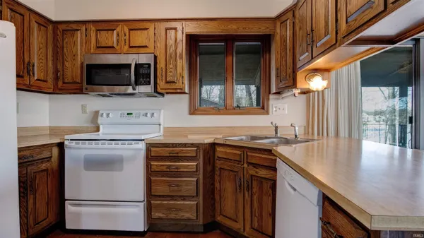 $449,900 | 616 Ski Circle, Santa Claus, IN 47579