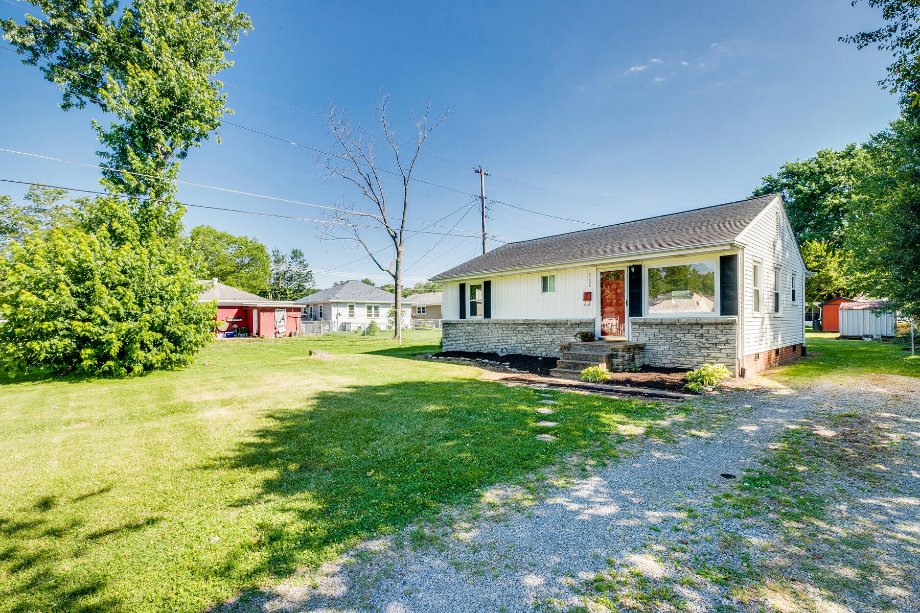 2308 Tacoma Road Kingsport, TN 37664 - Photo 2 of 29 002