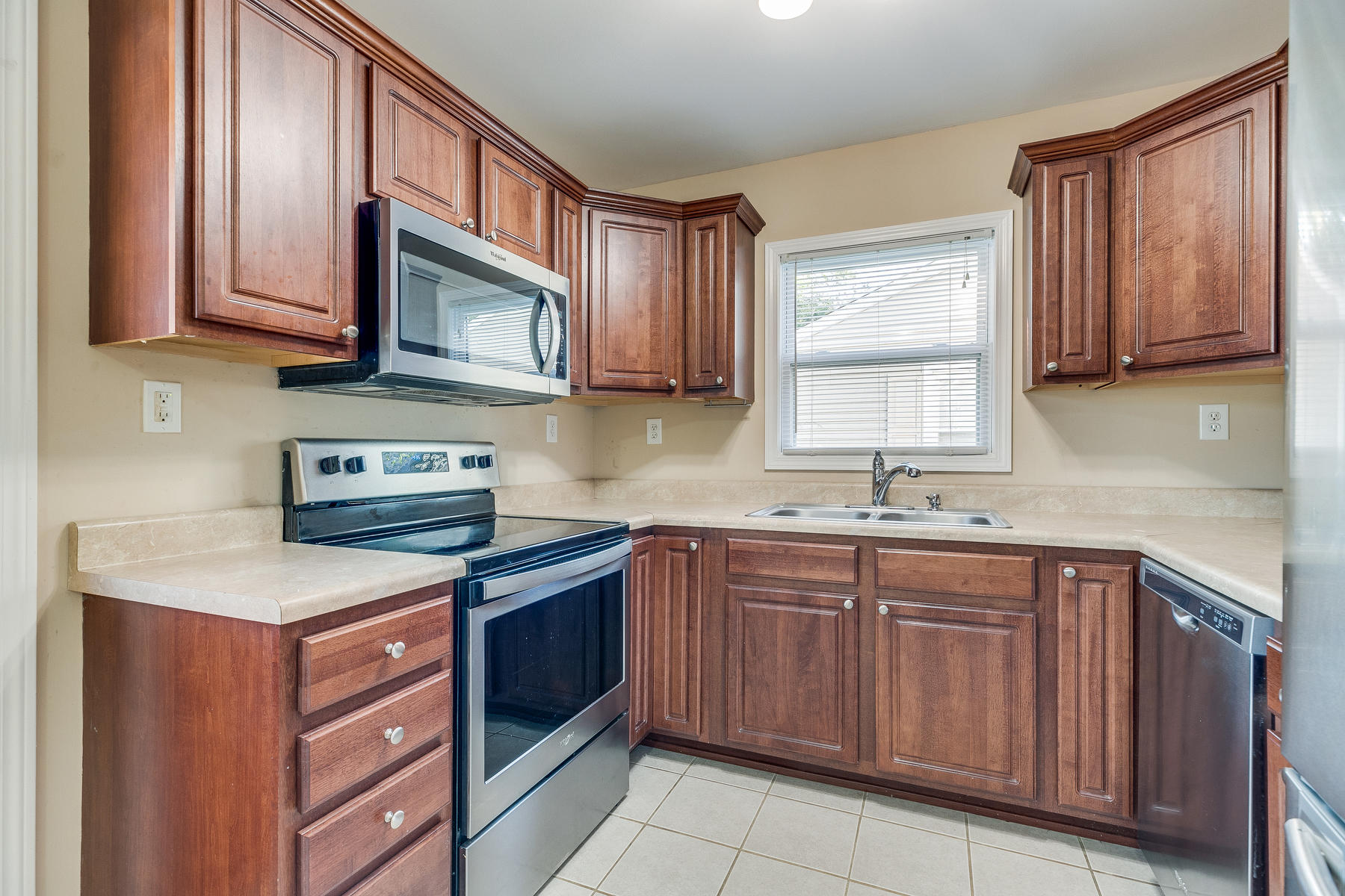 2308 Tacoma Road Kingsport, TN 37664 - Photo 13 of 29 013