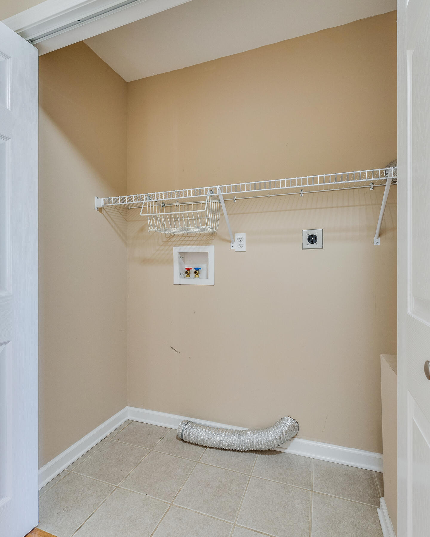 2308 Tacoma Road Kingsport, TN 37664 - Photo 21 of 29 021