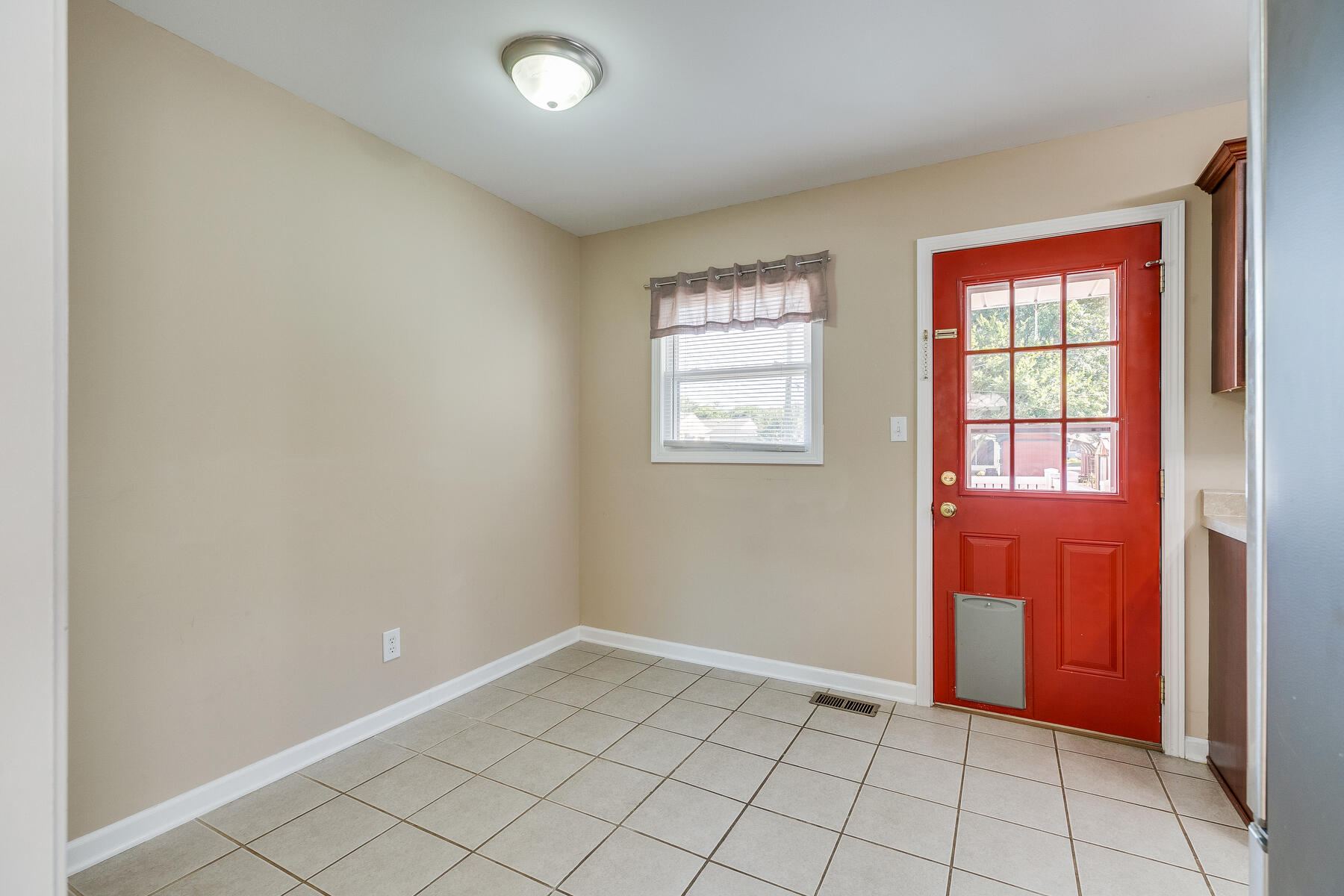 2308 Tacoma Road Kingsport, TN 37664 - Photo 9 of 29 009