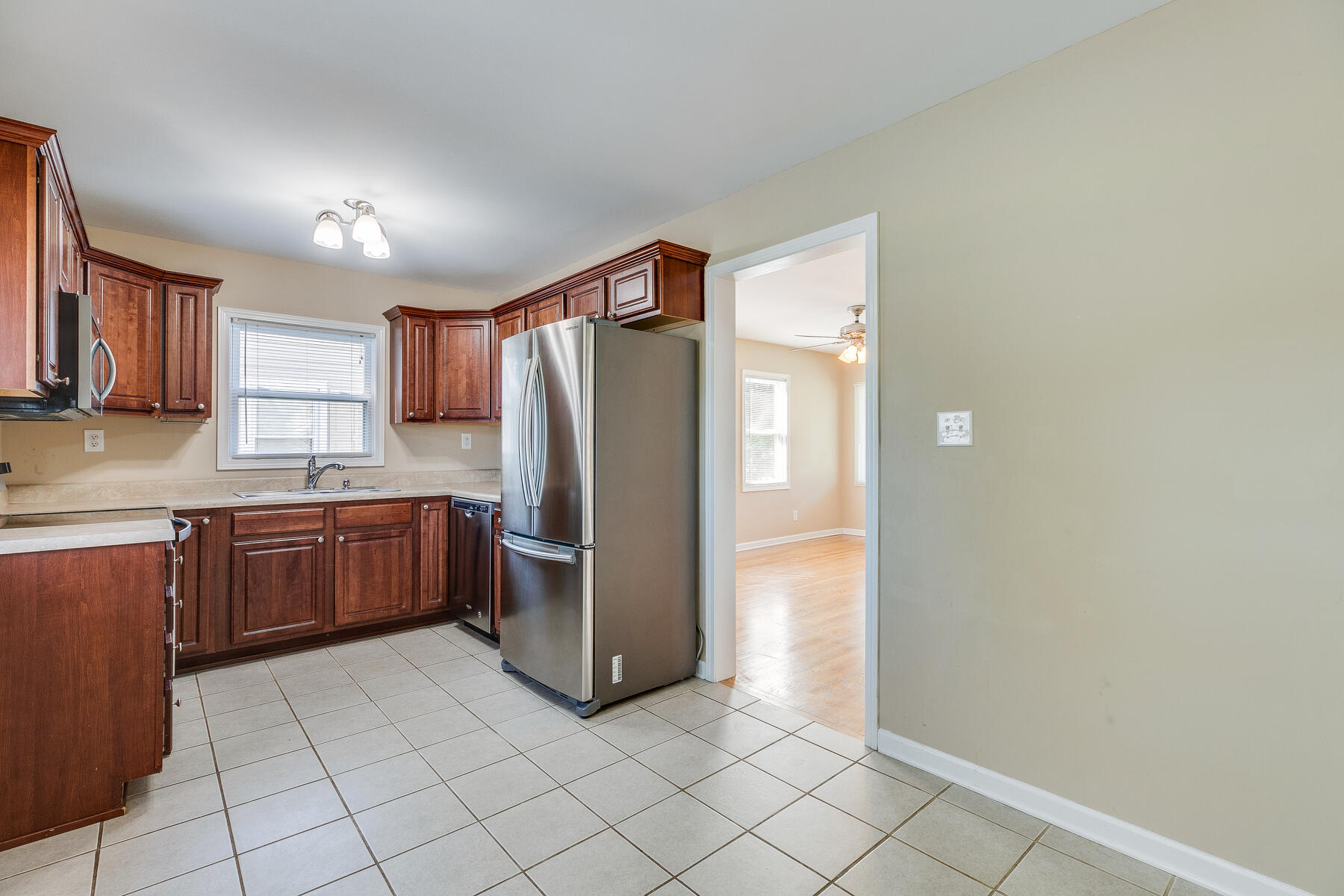 2308 Tacoma Road Kingsport, TN 37664 - Photo 10 of 29 010