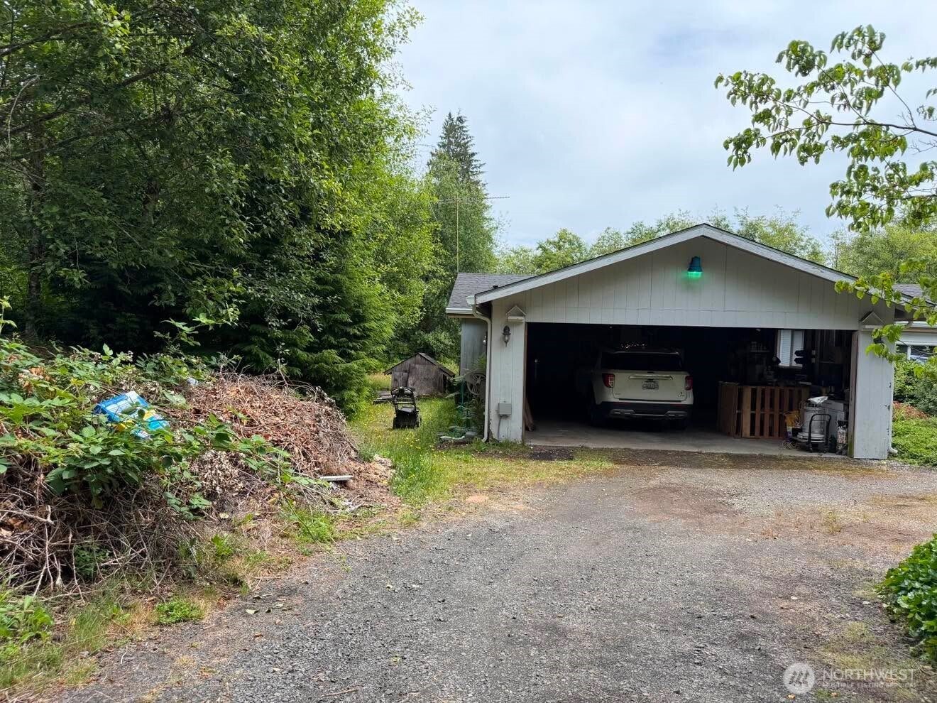 244 North Dubois Road Ariel, WA 98603 - Photo 2 of 34