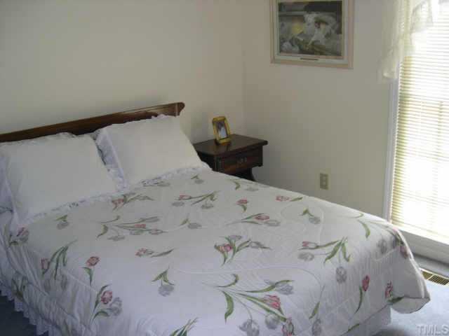 1201 Harwich Court Raleigh, NC 27609 - Photo 4 of 10 Gallery Image 4