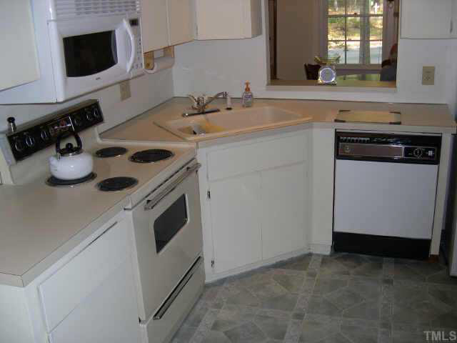 1201 Harwich Court Raleigh, NC 27609 - Photo 7 of 10 Gallery Image 7