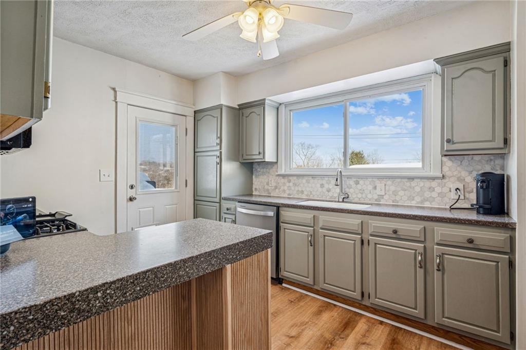 811 West Newton Road Greensburg, PA 15601 - Photo 12 of 43