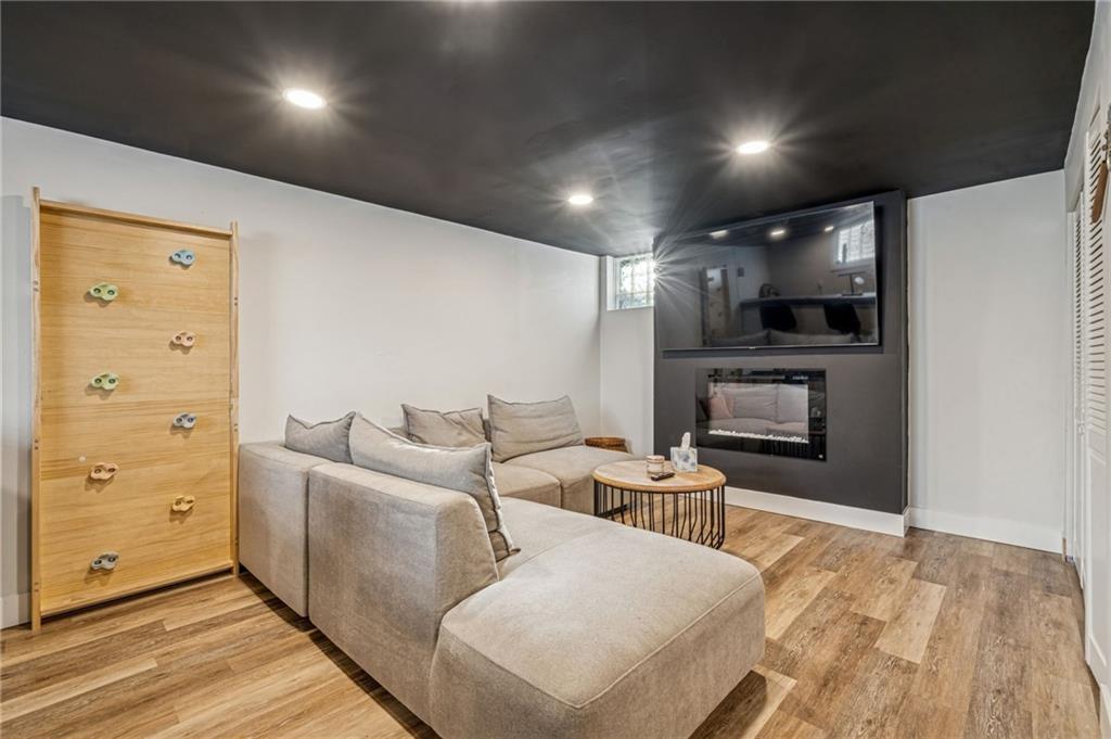 811 West Newton Road Greensburg, PA 15601 - Photo 23 of 43