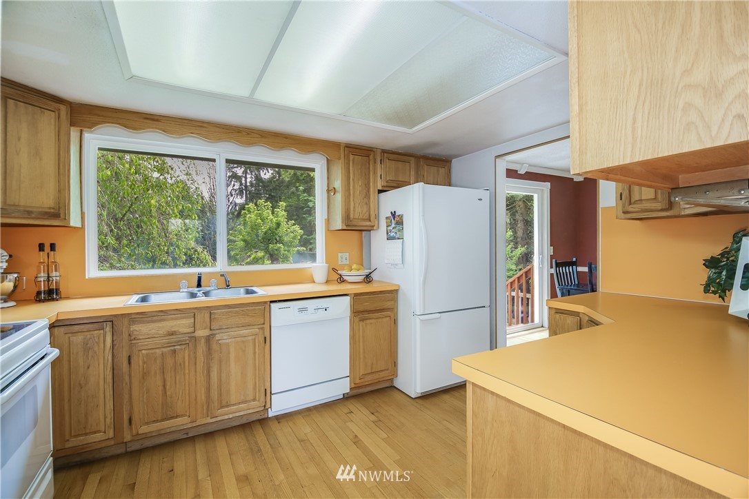 19018 196th Avenue Southeast Renton, WA 98058 - Photo 11 of 25 Gallery Image 11