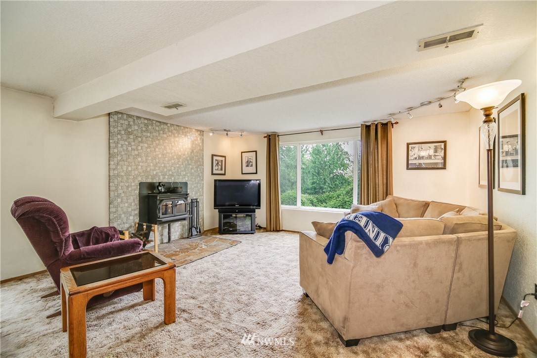 19018 196th Avenue Southeast Renton, WA 98058 - Photo 17 of 25 Gallery Image 17