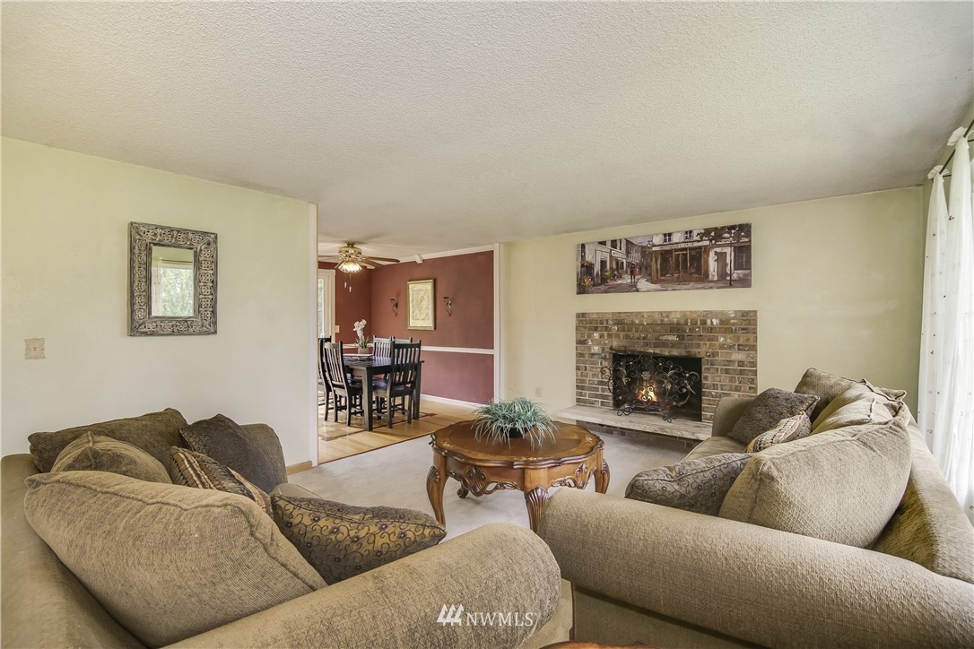 19018 196th Avenue Southeast Renton, WA 98058 - Photo 7 of 25 Gallery Image 7