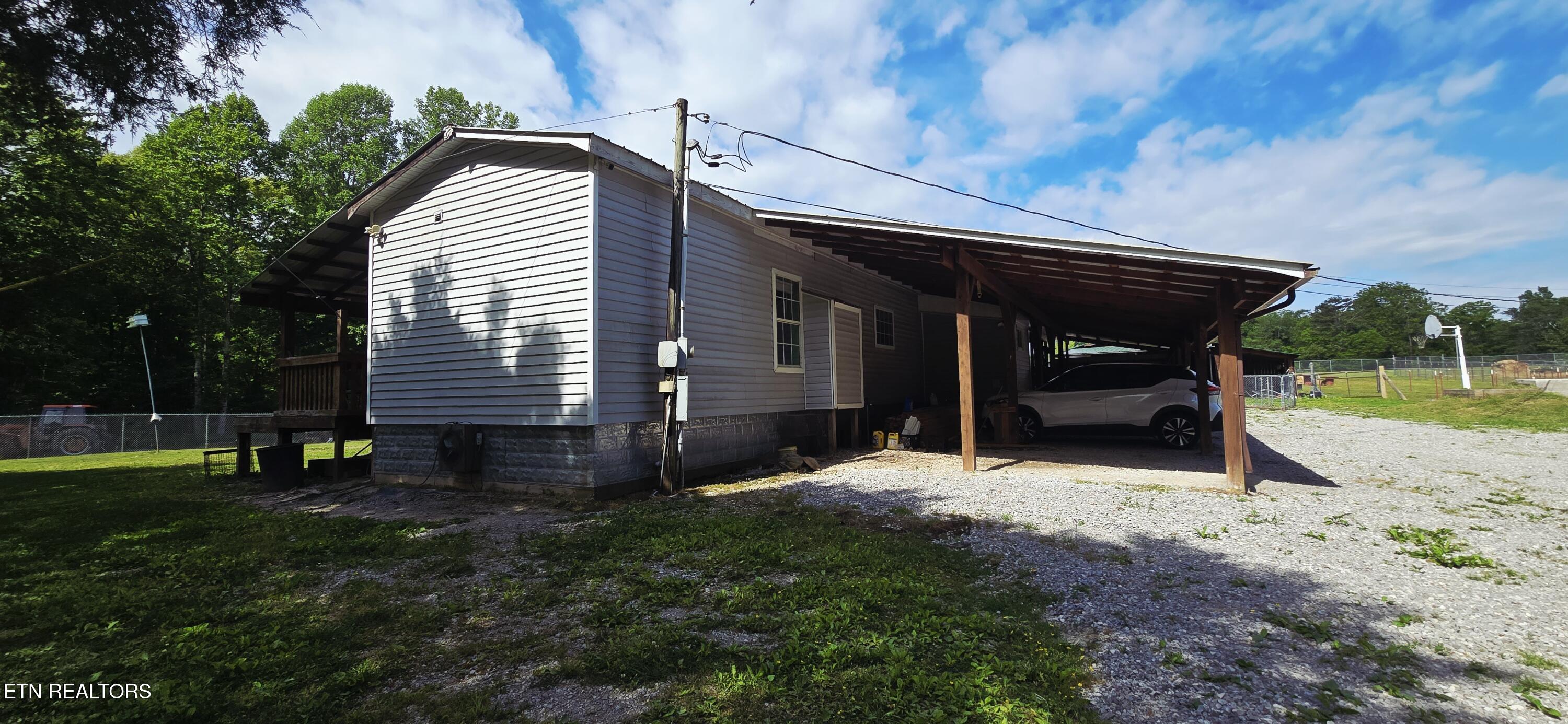 204 Honey Creek Loop Road Allardt, TN 38504 - Photo 4 of 59 20260509_094634