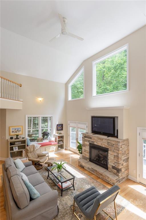 941 Deerlake Road Brevard, NC 28712 - Photo 11 of 43 Gallery Image 11