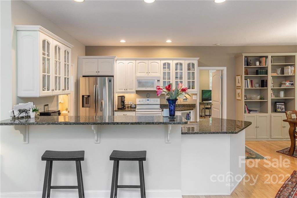 941 Deerlake Road Brevard, NC 28712 - Photo 12 of 43 Gallery Image 12