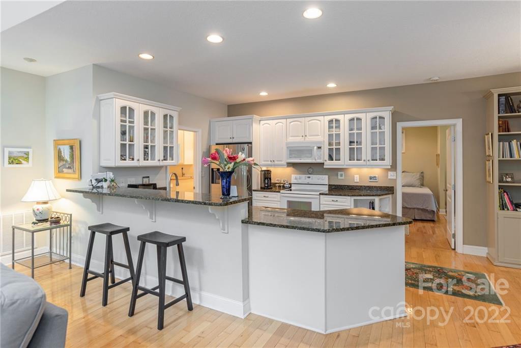 941 Deerlake Road Brevard, NC 28712 - Photo 13 of 43 Gallery Image 13