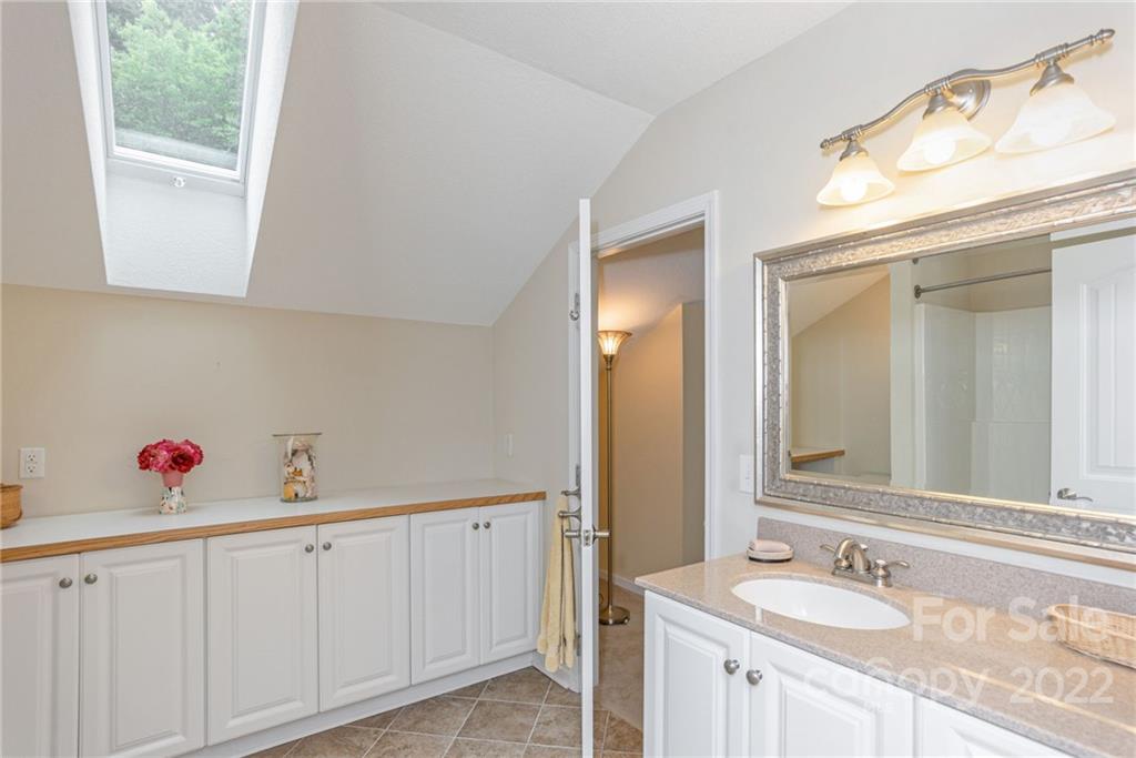 941 Deerlake Road Brevard, NC 28712 - Photo 33 of 43 Gallery Image 33