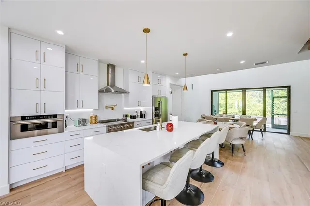 $1,825,000 | 3384 Canal Street, Naples, FL 34112