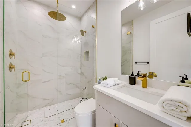 $1,825,000 | 3384 Canal Street, Naples, FL 34112