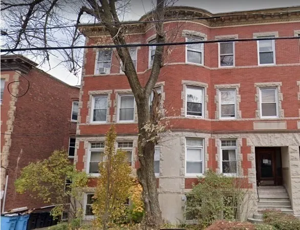 $2,950 | 187 Winthrop Road, Unit 1A, Brookline, MA 02445