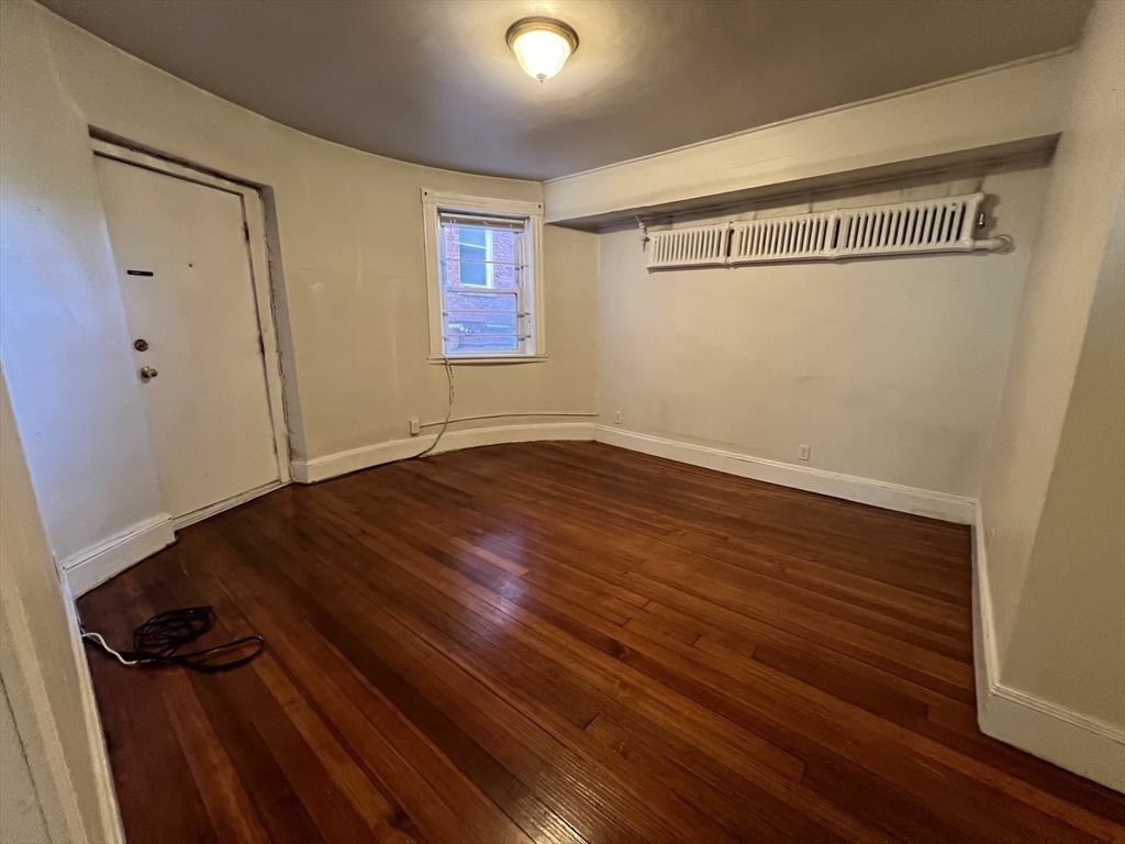 187 Winthrop Road, Unit 1A Brookline, MA 02445 - Photo 3 of 11