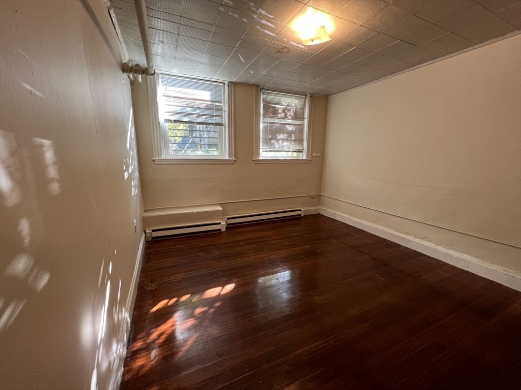 187 Winthrop Road, Unit 1A Brookline, MA 02445 - Photo 8 of 11