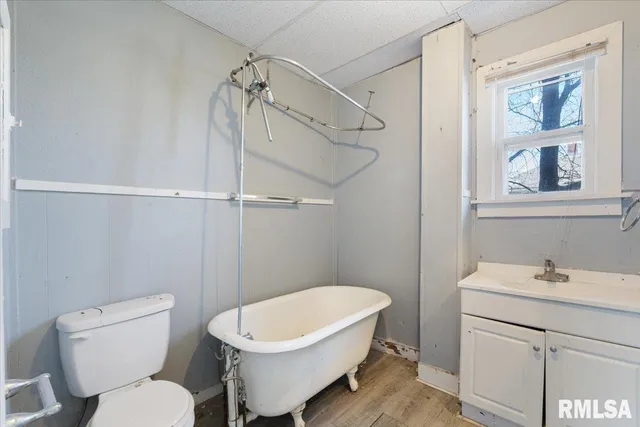 $75,000 | 2947 13th Avenue, Rock Island, IL 61201