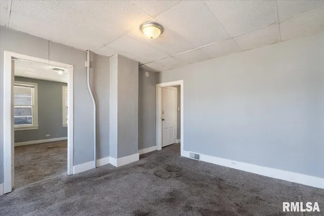 $75,000 | 2947 13th Avenue, Rock Island, IL 61201