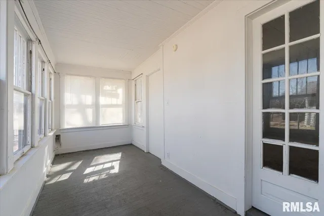 $75,000 | 2947 13th Avenue, Rock Island, IL 61201