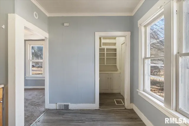 $75,000 | 2947 13th Avenue, Rock Island, IL 61201