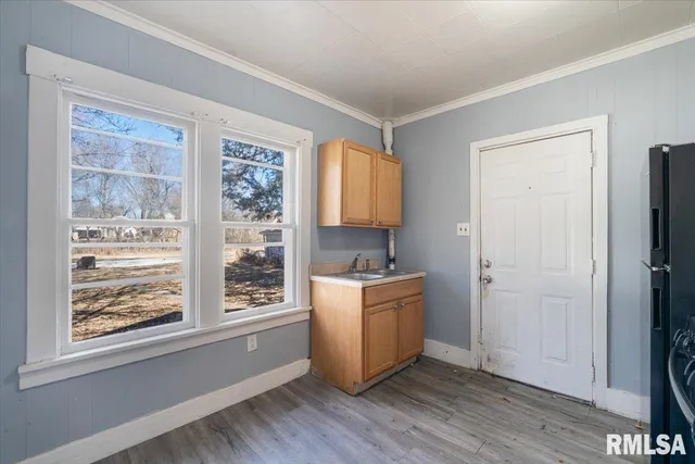 $75,000 | 2947 13th Avenue, Rock Island, IL 61201