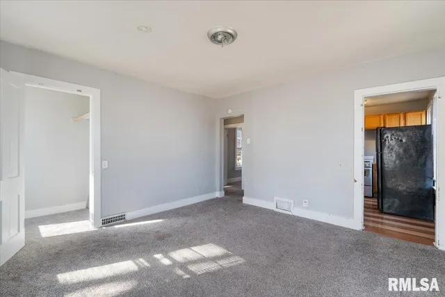 $75,000 | 2947 13th Avenue, Rock Island, IL 61201