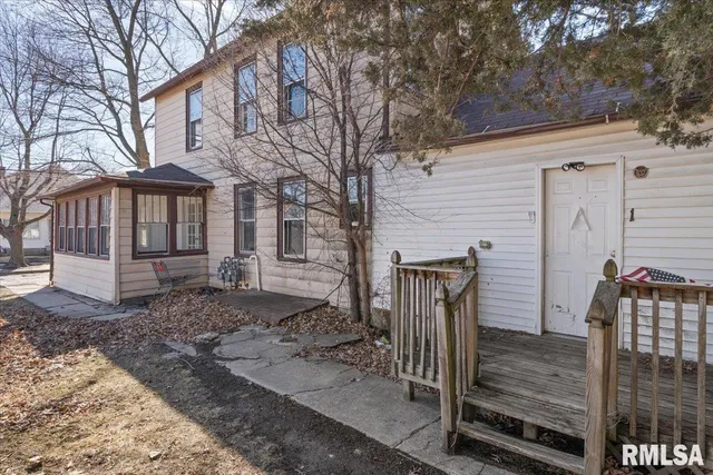 $75,000 | 2947 13th Avenue, Rock Island, IL 61201