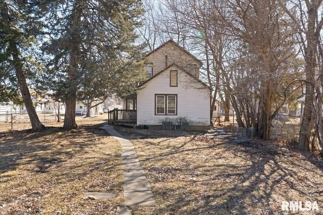 $75,000 | 2947 13th Avenue, Rock Island, IL 61201