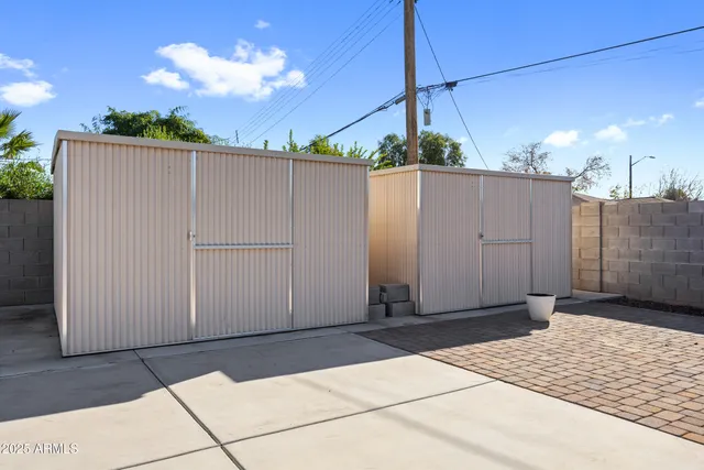 $679,000 | 1601 West Glenrosa Avenue, Phoenix, AZ 85015