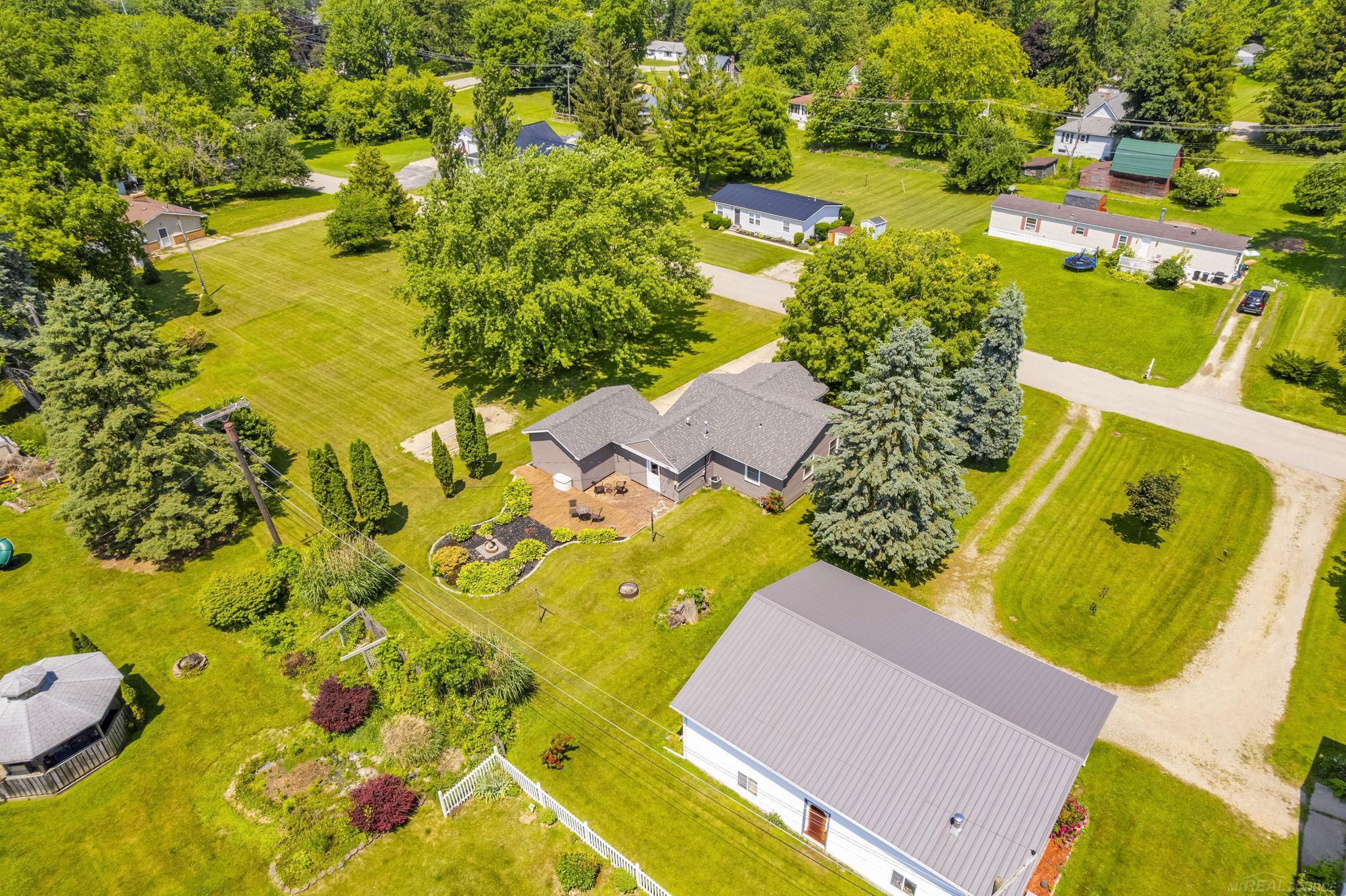 4042 State Street Carsonville, MI 48419 - Photo 13 of 35