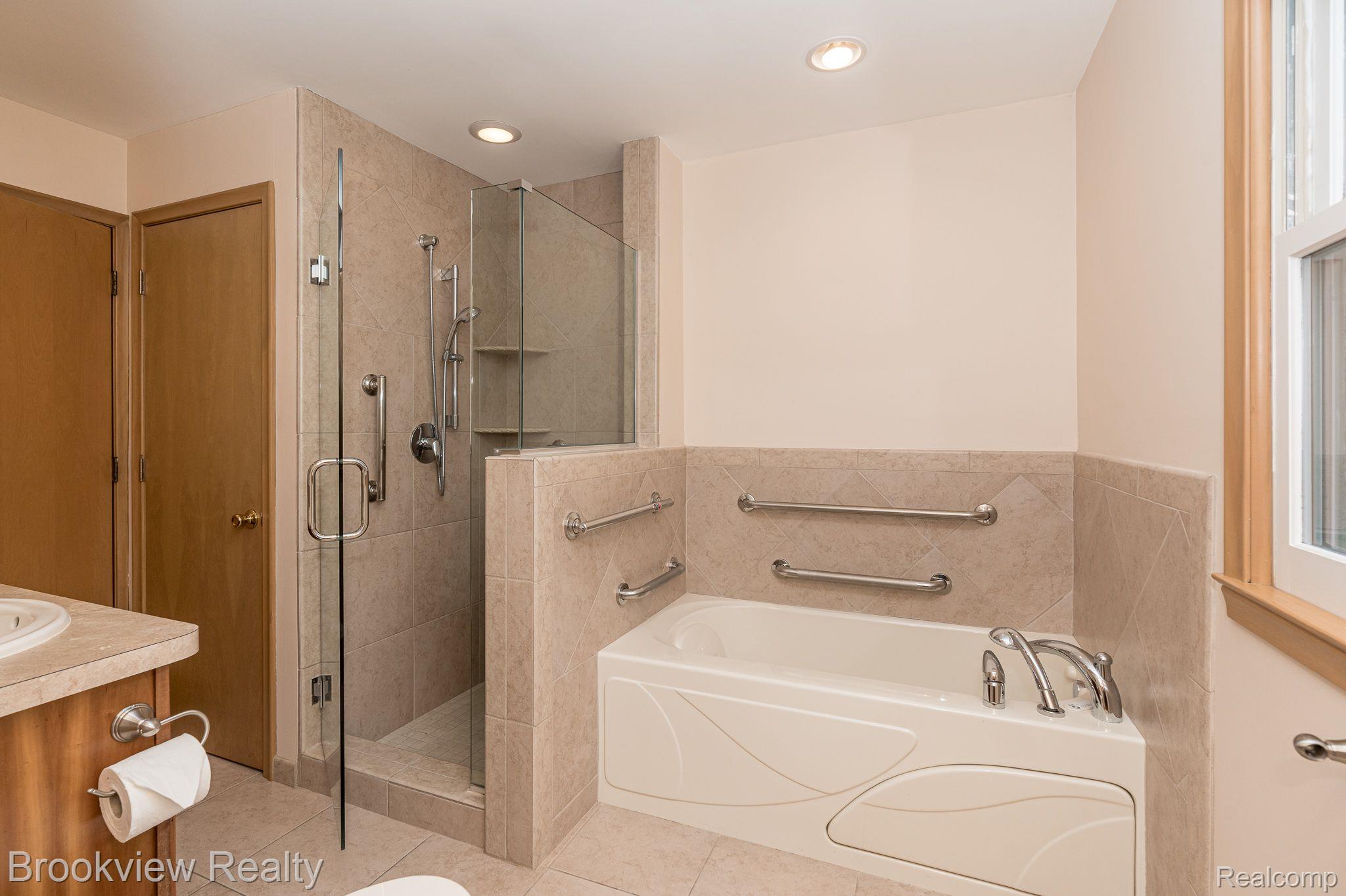 635 South Fieldstone Drive Rochester, MI 48309 - Photo 14 of 21 Gallery Image 14