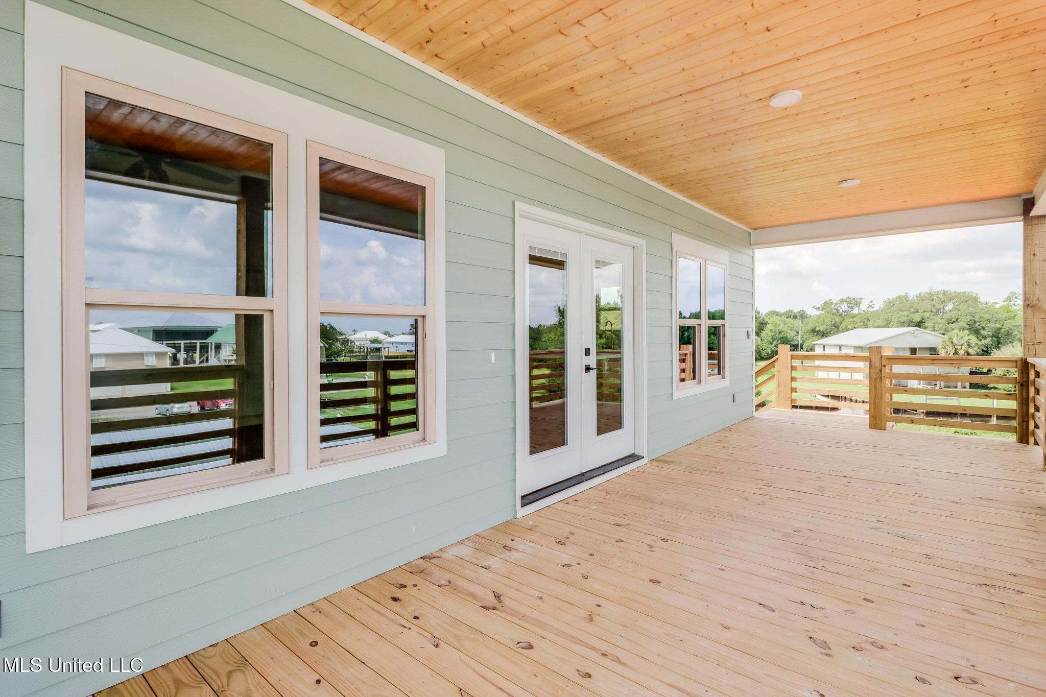 4022 Ceylon Street Bay St. Louis, MS 39520 - Photo 8 of 37 Photo May 30 2025, 11 01 40 AM (2)