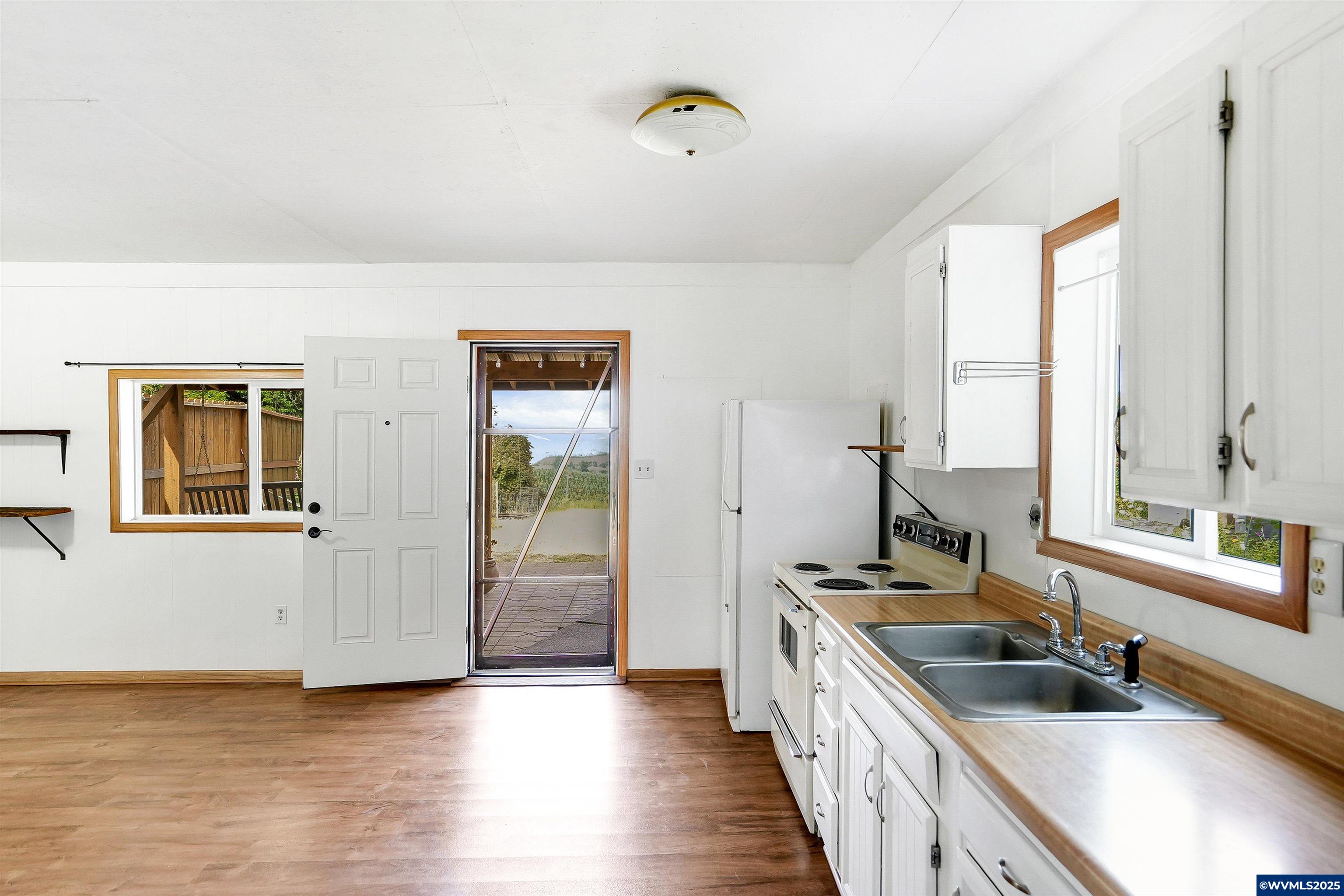 10884 Summit Loop Road Southeast Turner, OR 97392 - Photo 27 of 29