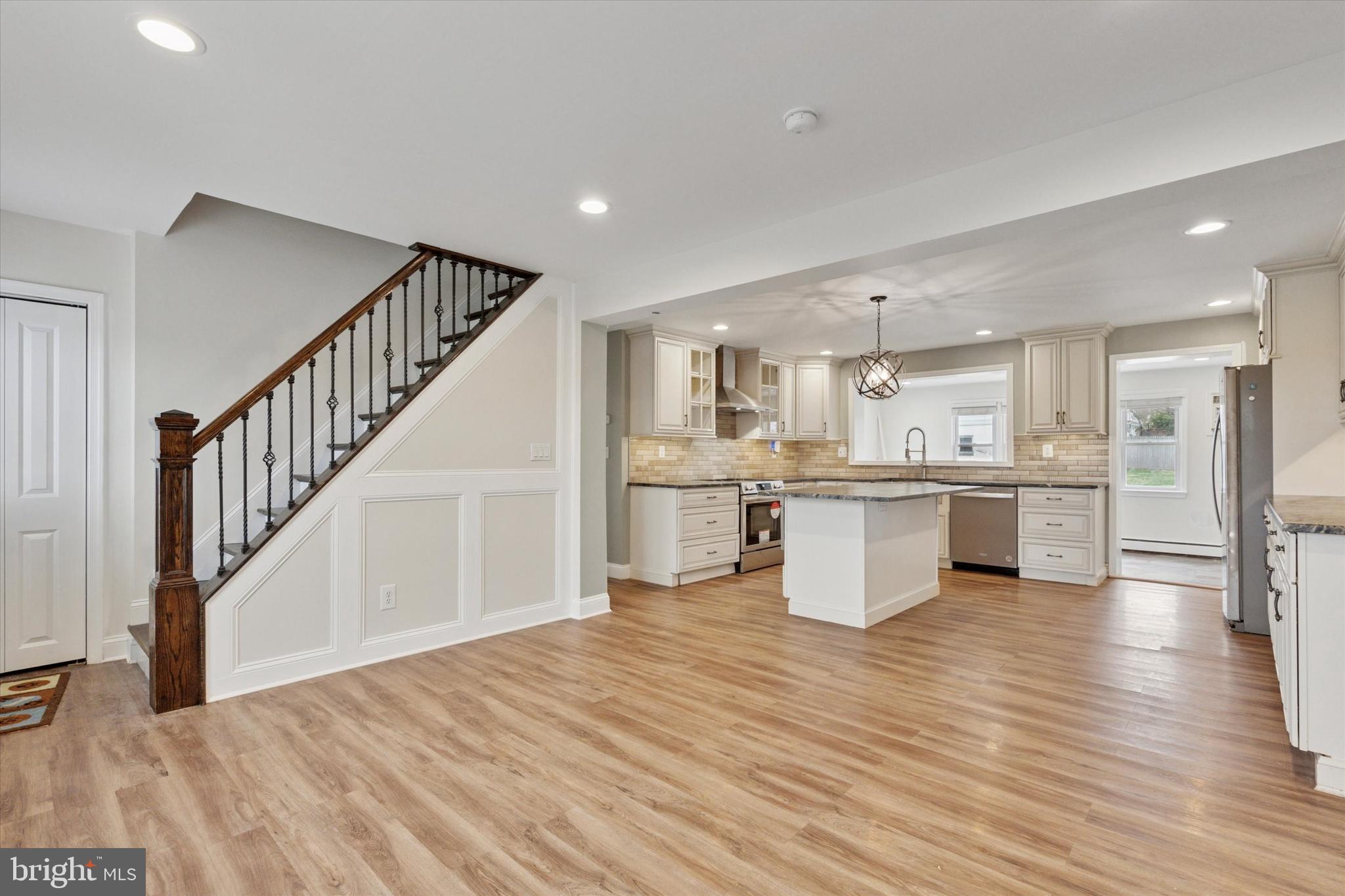 1833 Norristown Road Ambler, PA 19002 - Photo 3 of 33 Kitchen/Dining