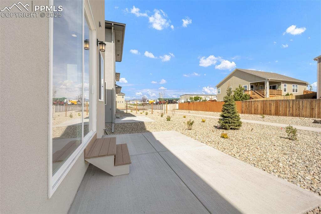 8156 Manor House Way Colorado Springs, CO 80908 - Photo 6 of 35