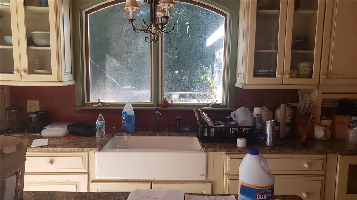 162 Ashaway Road Hopkinton, RI 02808 - Photo 3 of 5 kitchen