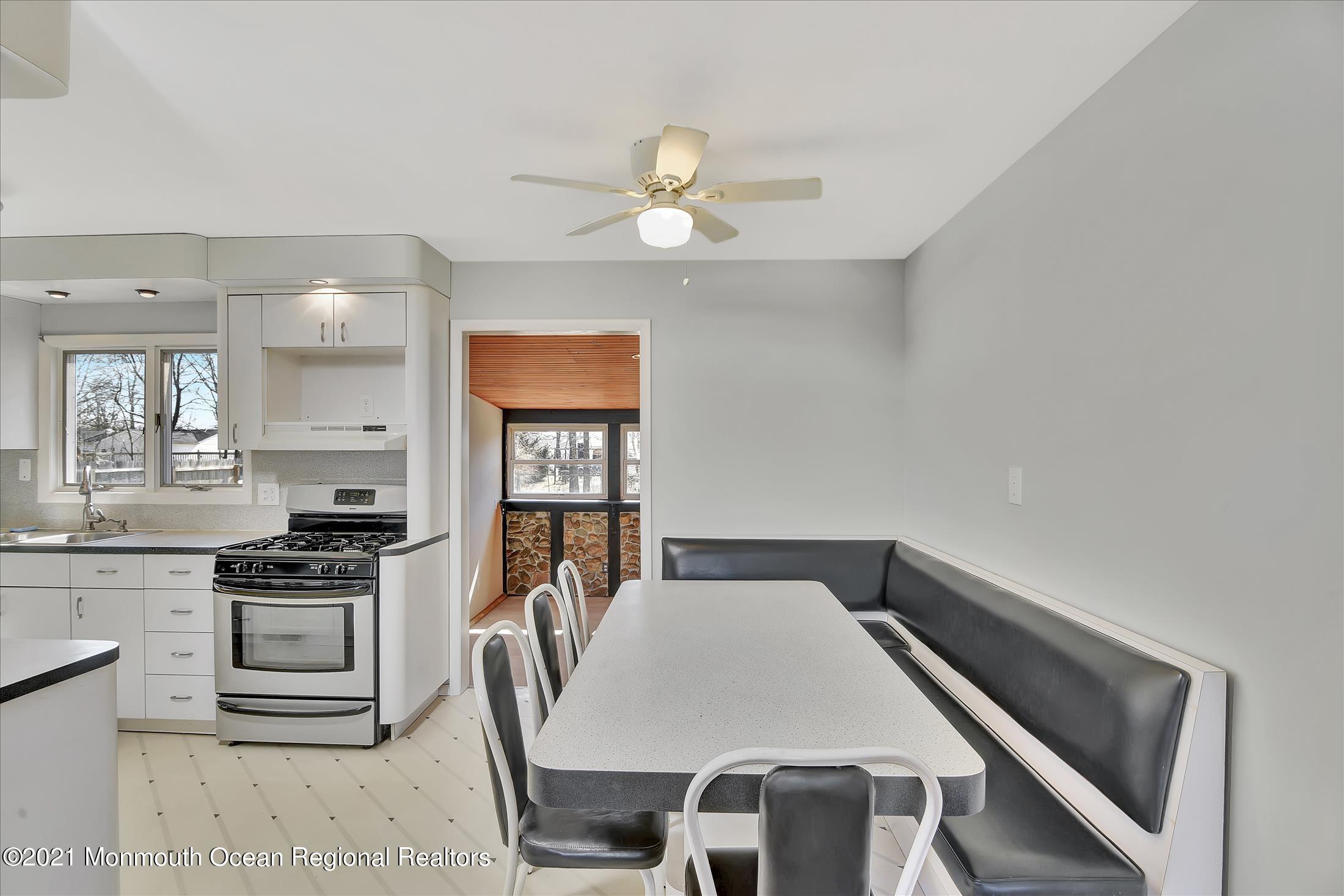 56 Burnt Tavern Road Brick, NJ 08724 - Photo 12 of 27 Dining room