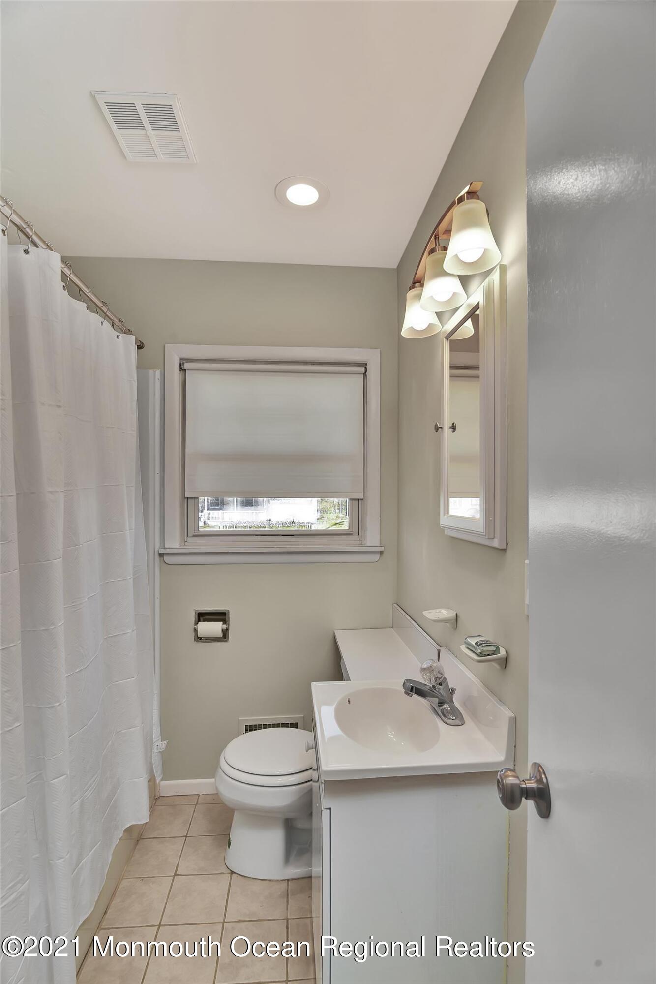 56 Burnt Tavern Road Brick, NJ 08724 - Photo 20 of 27 Full Bath